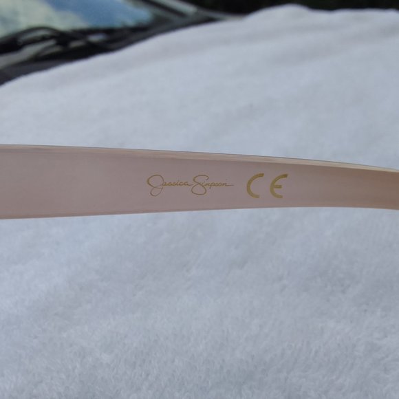 Bundle 1 Jessica Simpson sunglass & 2 gift pairs, brand new main image 4